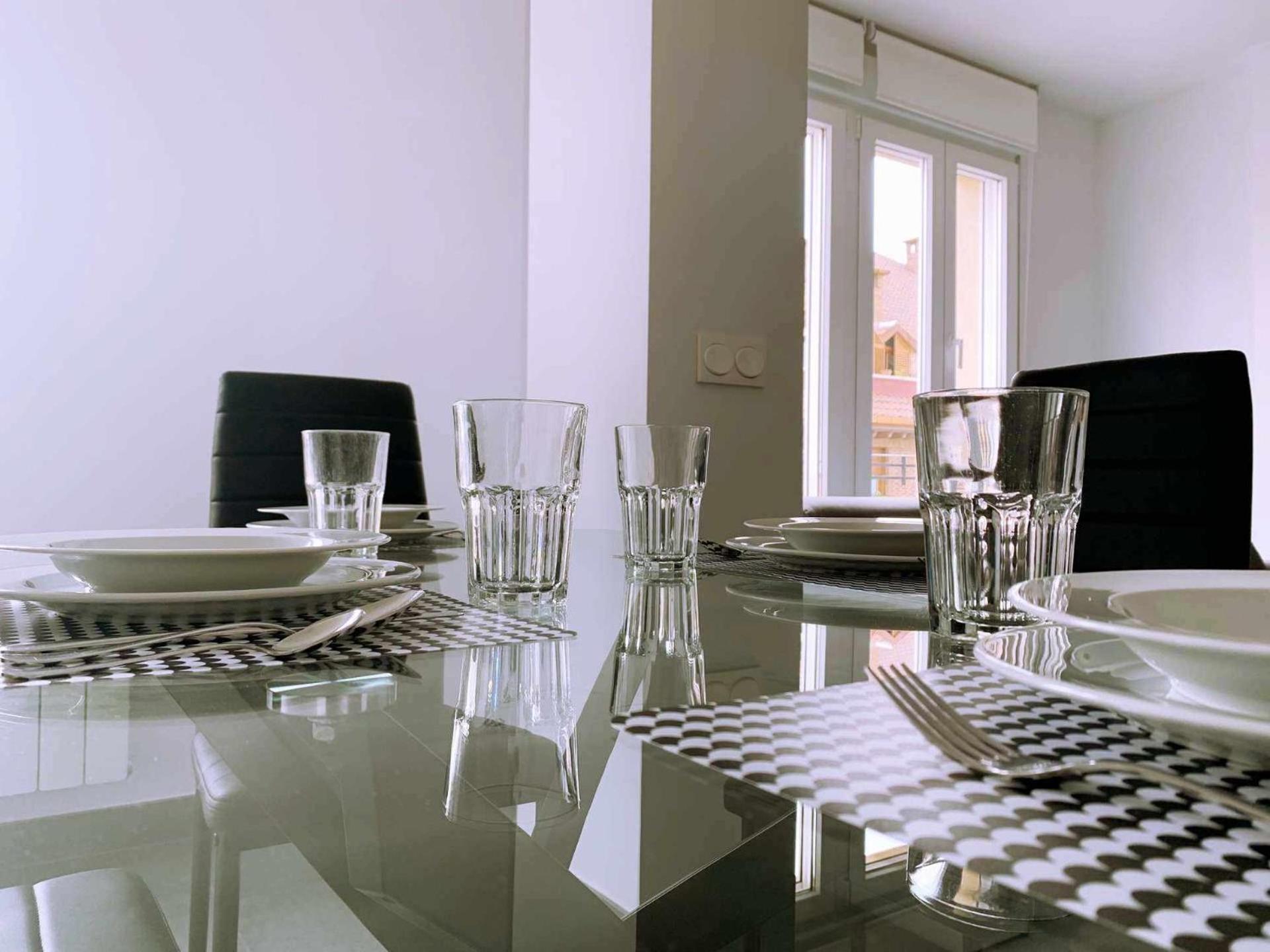 Ramon Y Cajal Suites De Luxe Leon Exterior photo