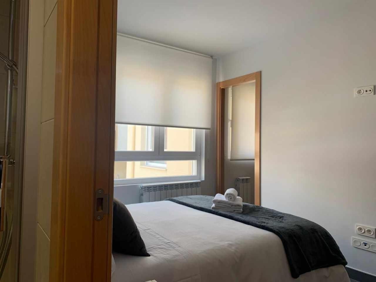 Ramon Y Cajal Suites De Luxe Leon Exterior photo