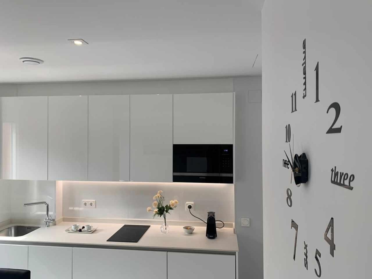 Ramon Y Cajal Suites De Luxe Leon Exterior photo