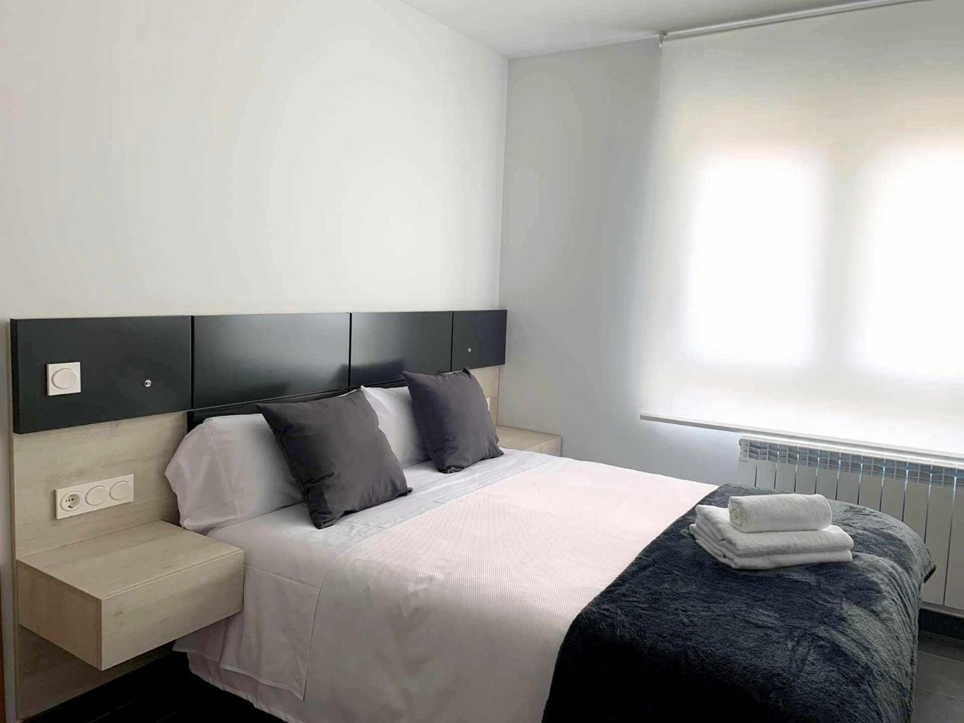 Ramon Y Cajal Suites De Luxe Leon Exterior photo